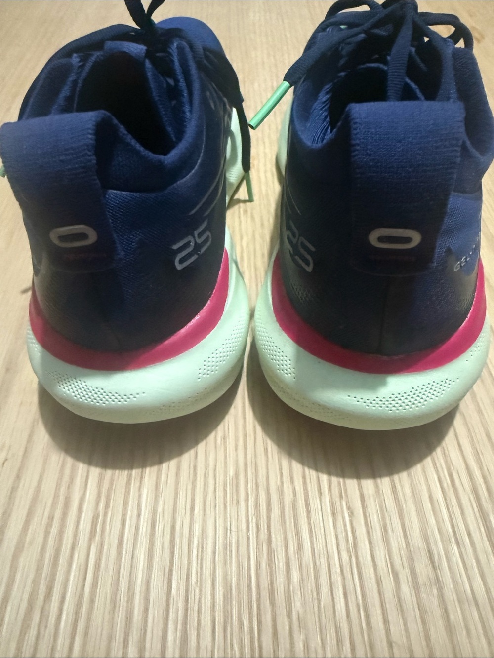 Women’s ASICS Gel Nimbus 25 sneakers. Worn a few times. - Picture 4 of 7